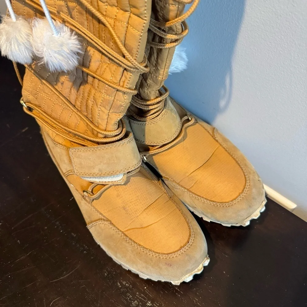 Timberland 650 Tan Quilted Winter Boots with Faux Fur Trim